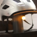 ABUS helmet plateado centium visera cuero luz trasera vuelta de tuerca