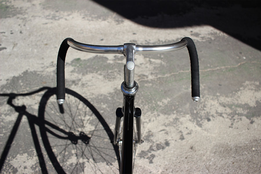 bicicleta de carretera customizada y restaurada en valencia