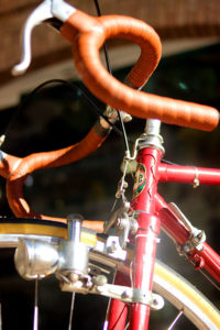 Pintura y adhesivos para bicicleta clasica GAC