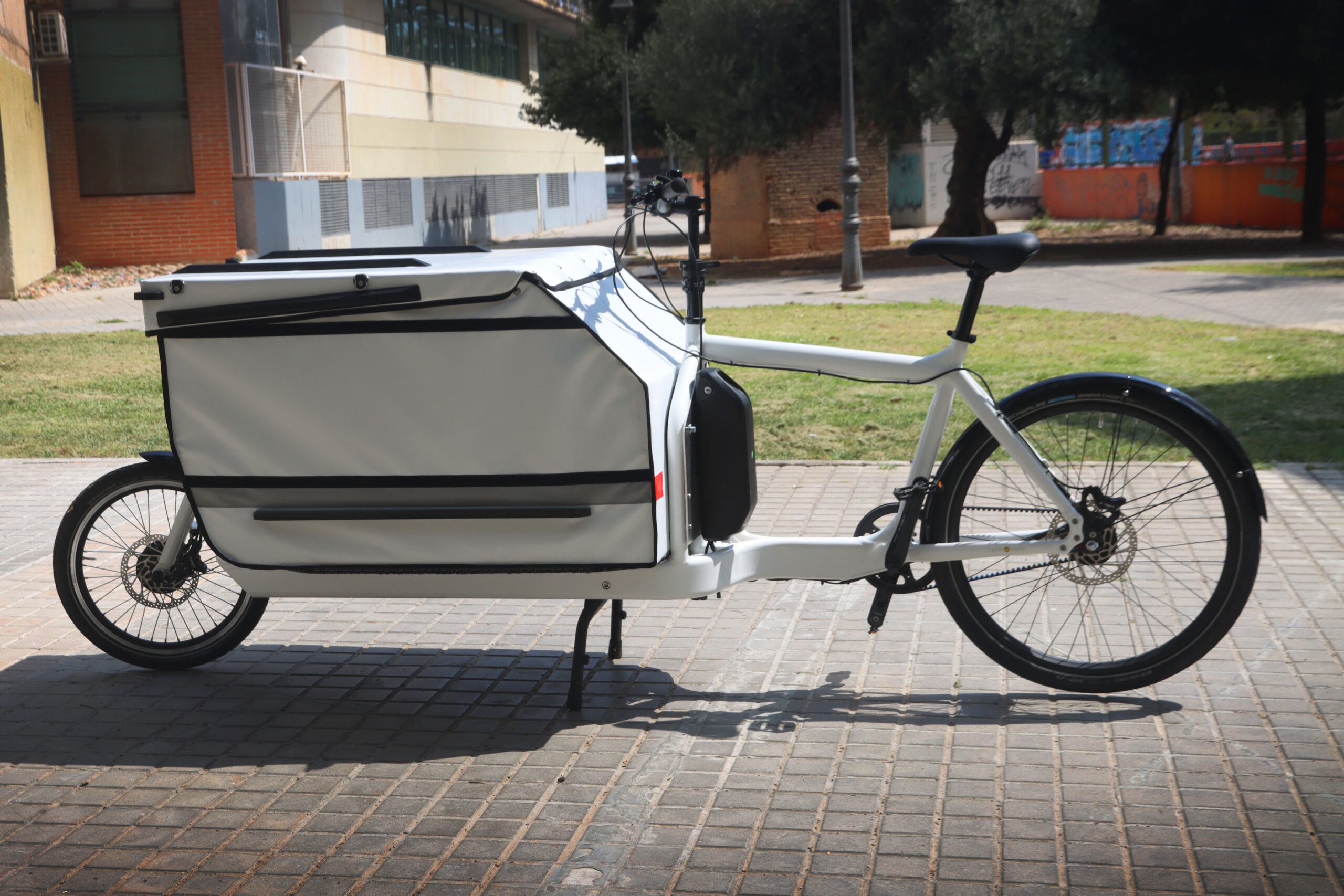 BULLITT_X_reparto_mensajeria_1